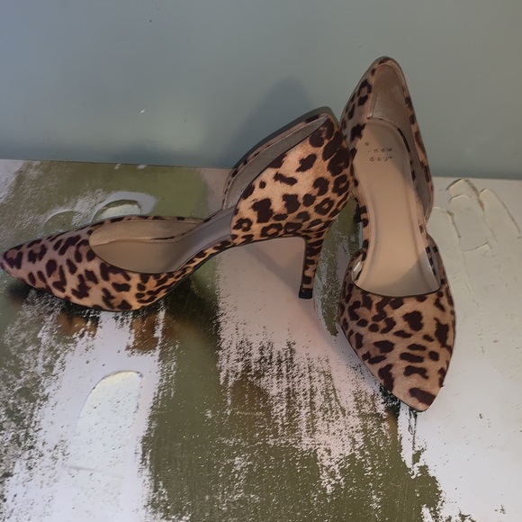 A new day brand size 8 animal print - Picture 3 of 3